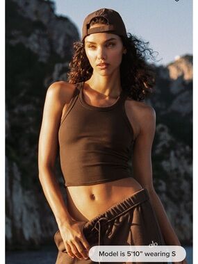 Alo Yoga goddess ribbed tank in espresso
